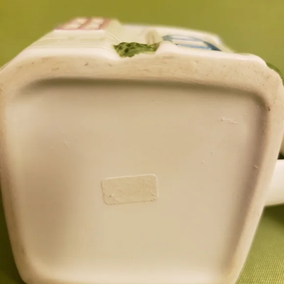 Victorian House Sugar & Creamer Set - Made in Mexico - Picture 11 of 11